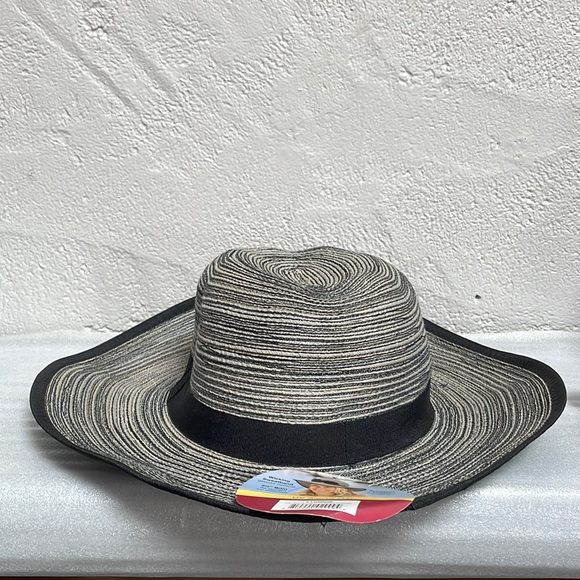Solar Escape Sun Hat | Poshmark